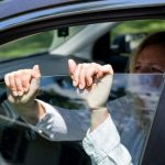 Mengatasi Kaca Mobil Yang Bergetar Saat Dibuka Panduan Lengkap Untuk Perjalanan Yang Nyaman